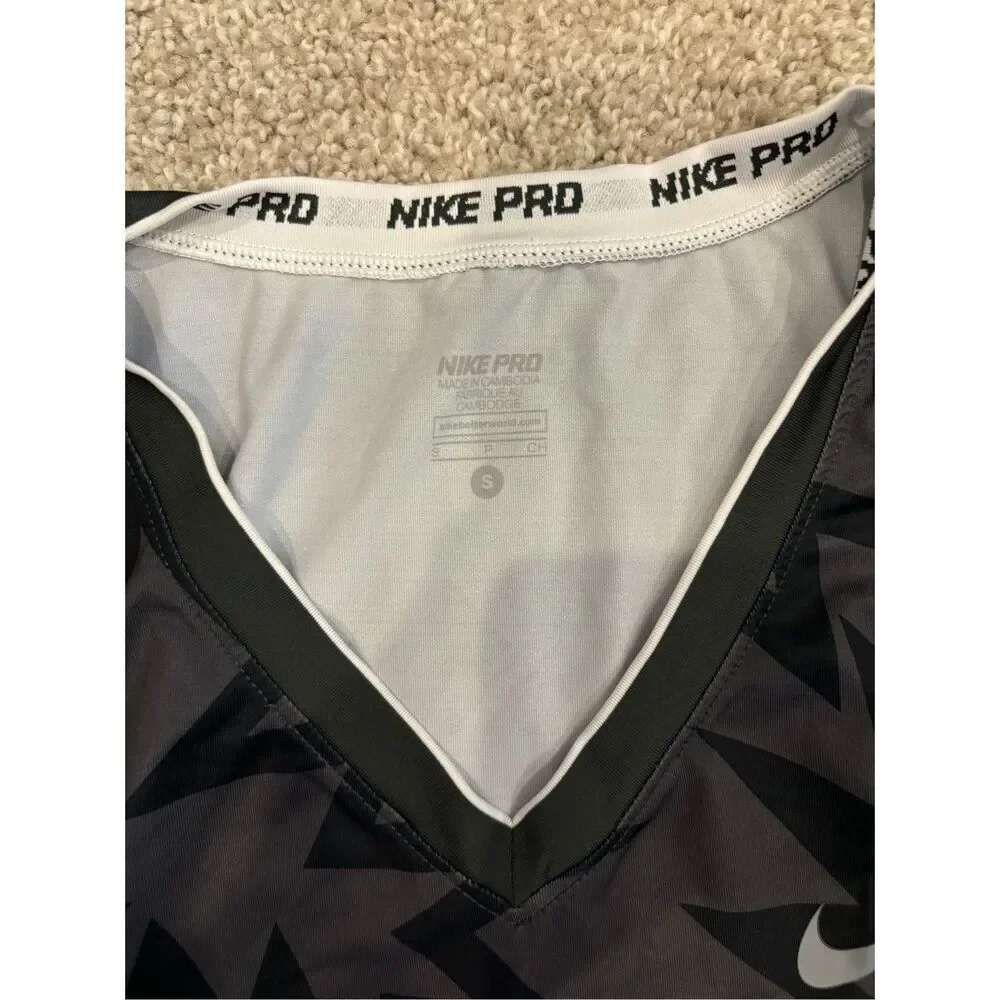 Women’s Nike Small Active Tank Top